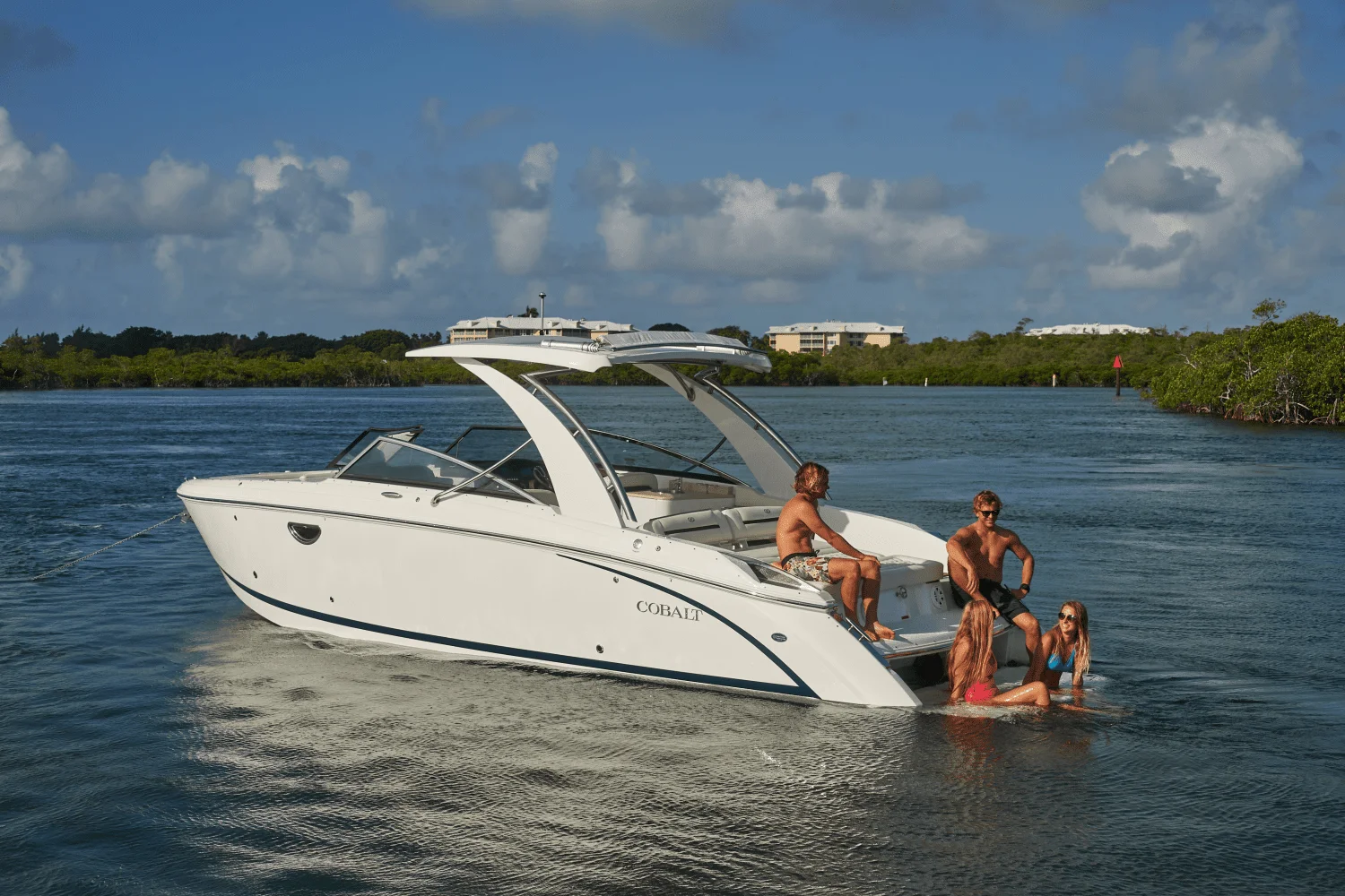 2026 Cobalt R31 Surf Image Thumbnail #5