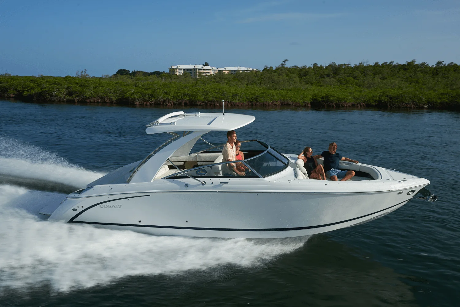 2026 Cobalt R31 Surf Image Thumbnail #11