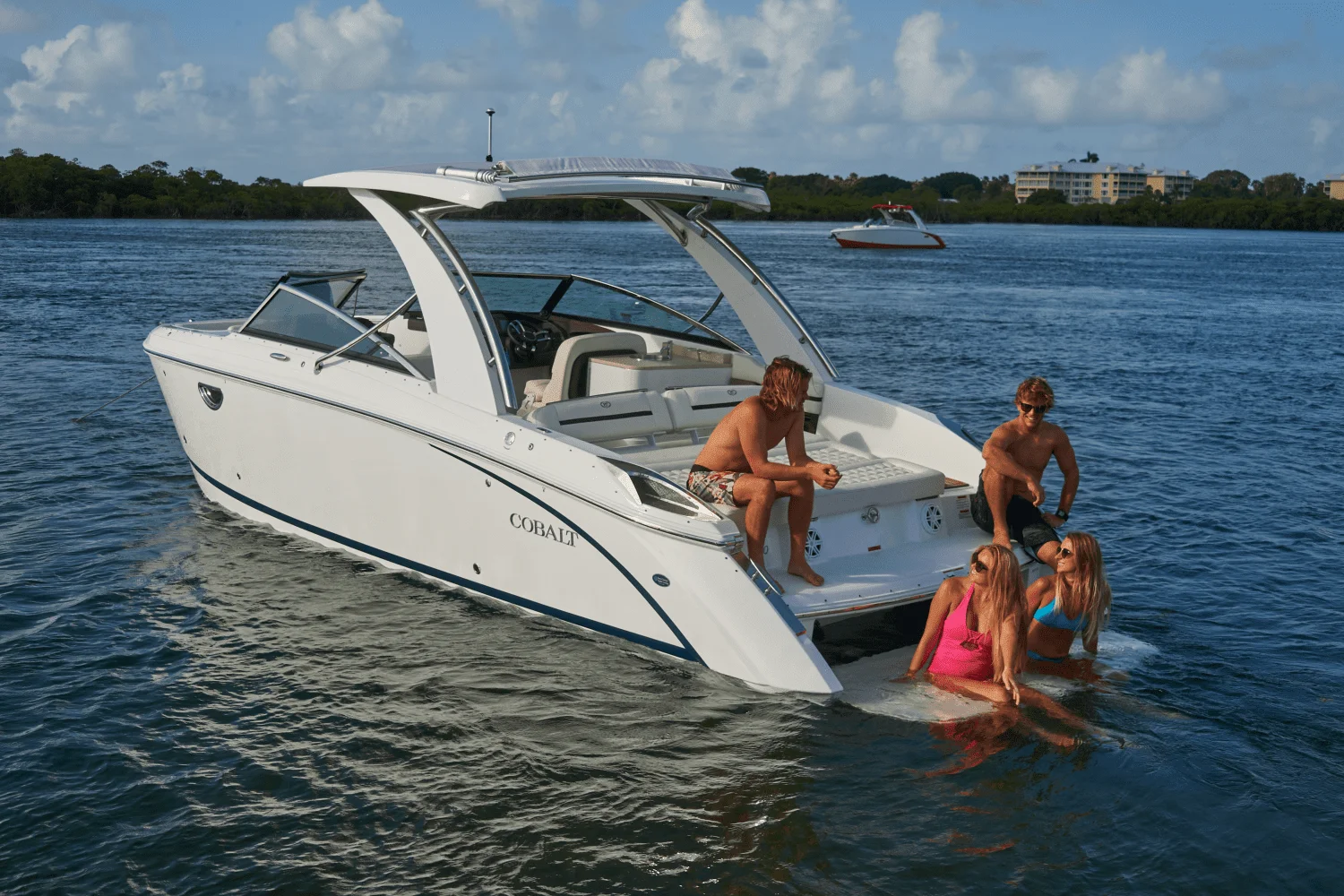 2026 Cobalt R31 Surf Image Thumbnail #9