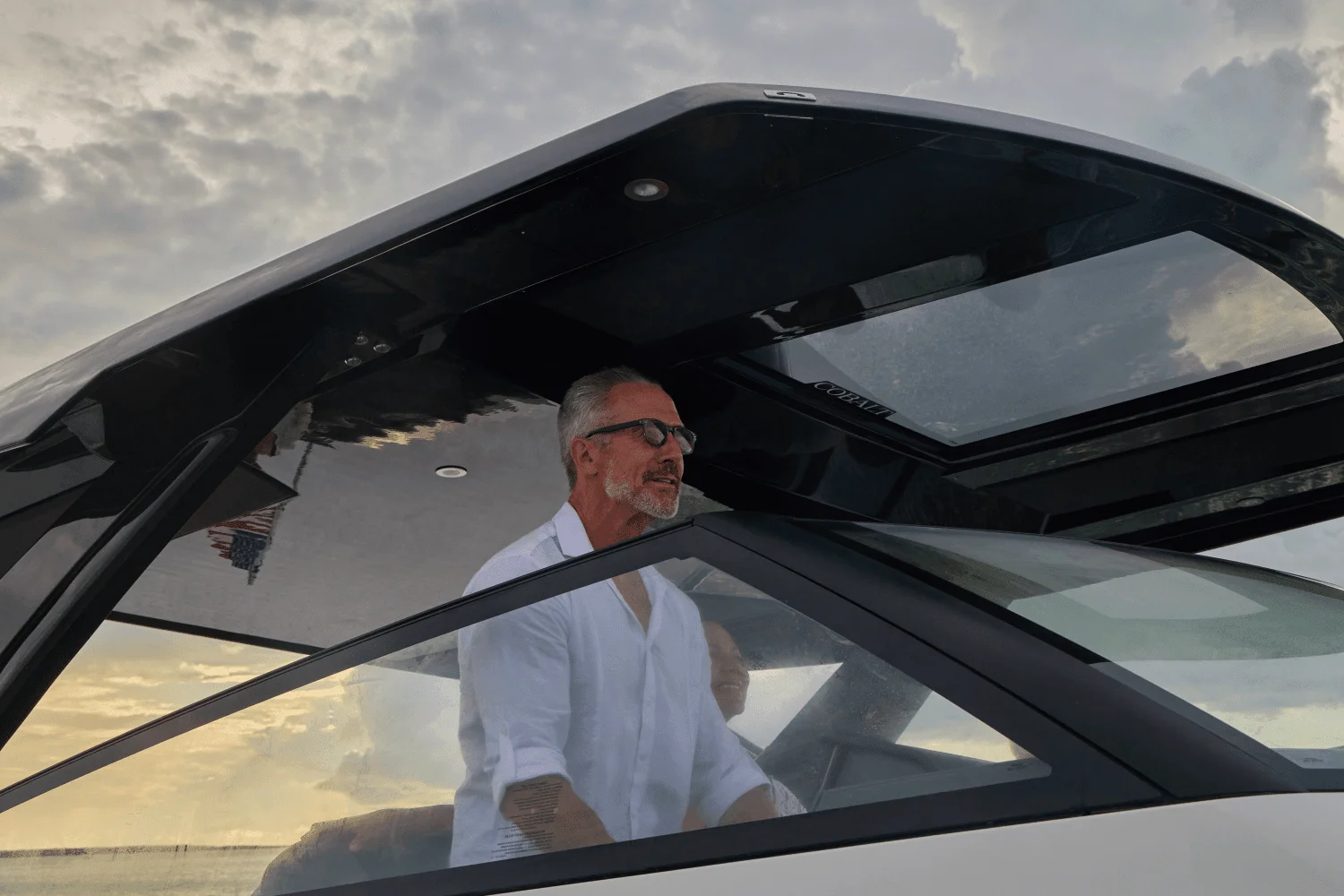 2026 Cobalt R35 Surf Image Thumbnail #11