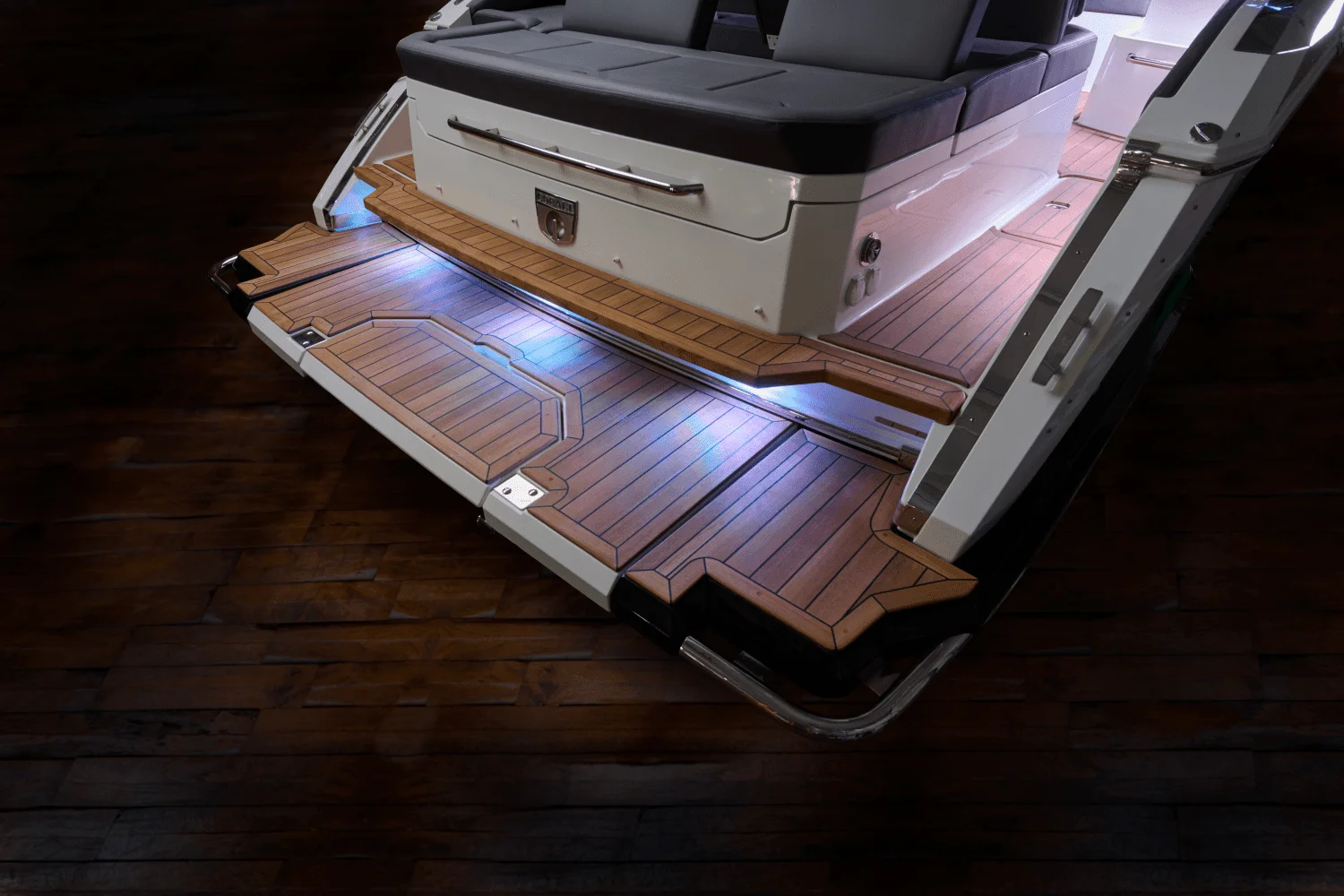 2026 Cobalt R35 Surf Image Thumbnail #8