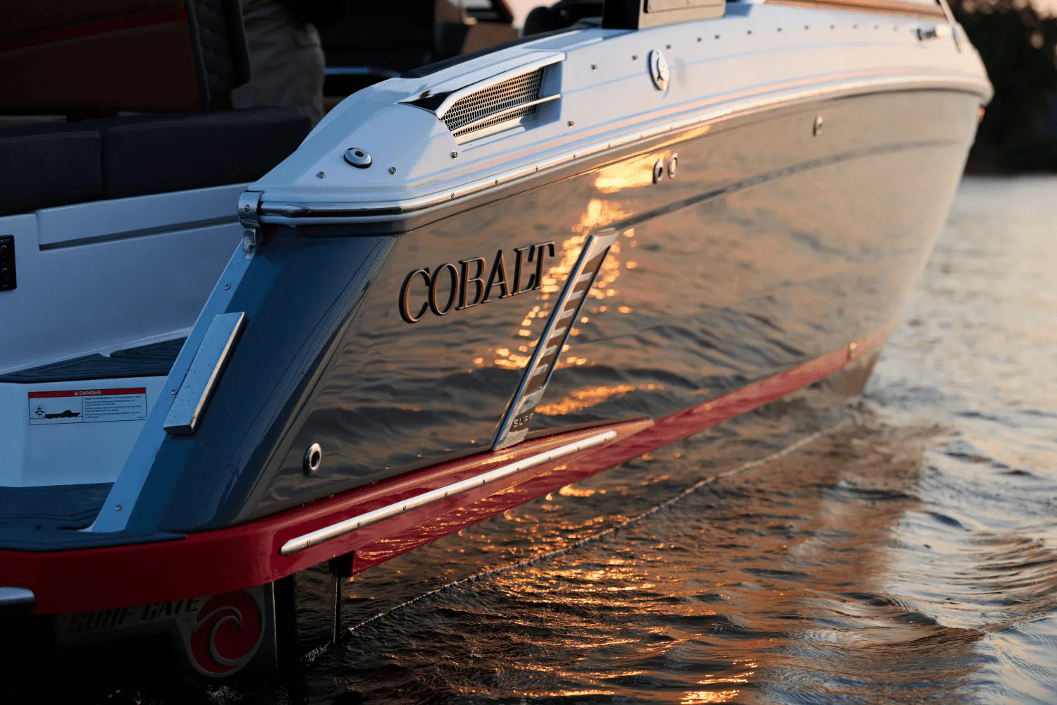 2025 Cobalt R4 Surf Image Thumbnail #5