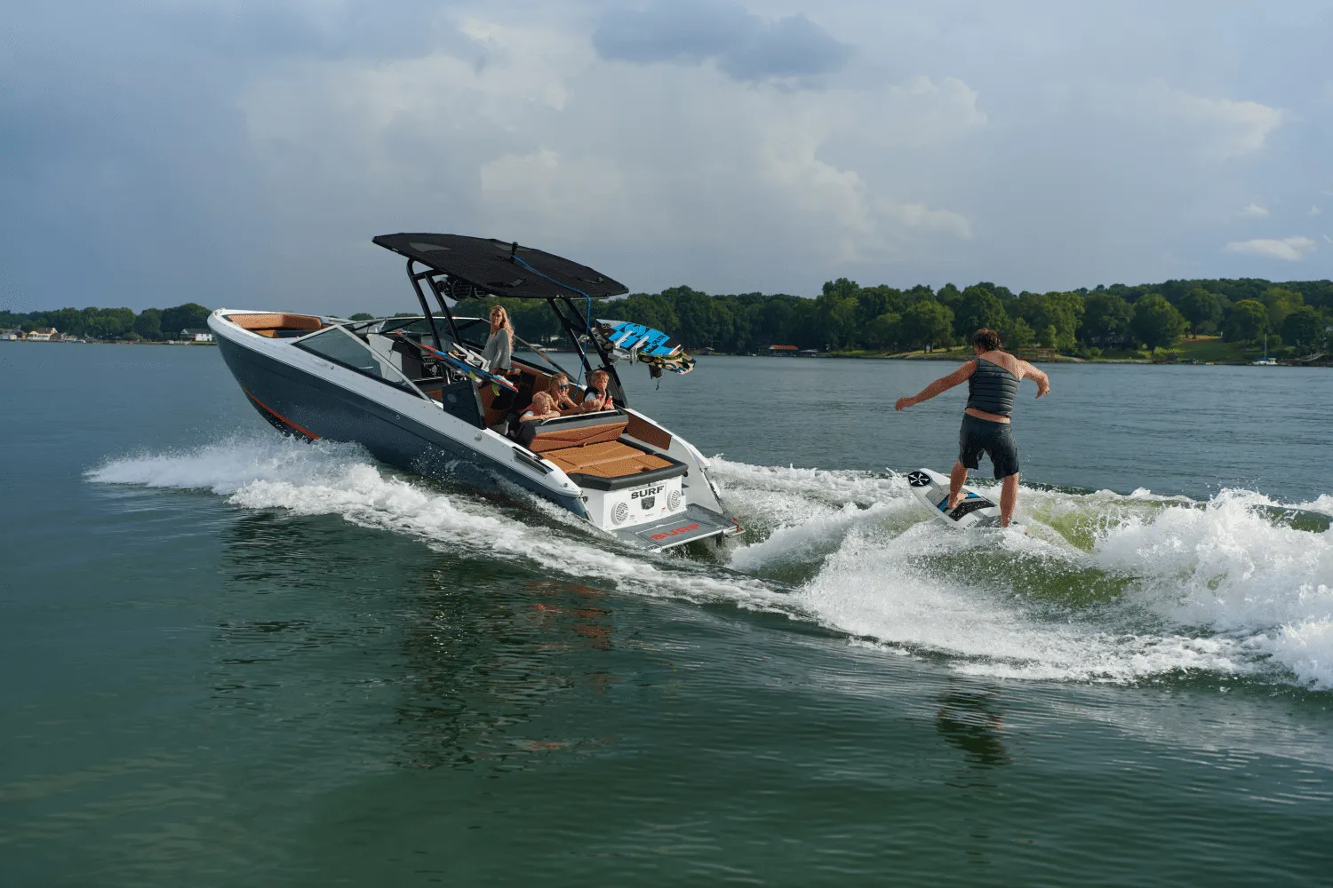 2025 Cobalt R4 Surf Image Thumbnail #23