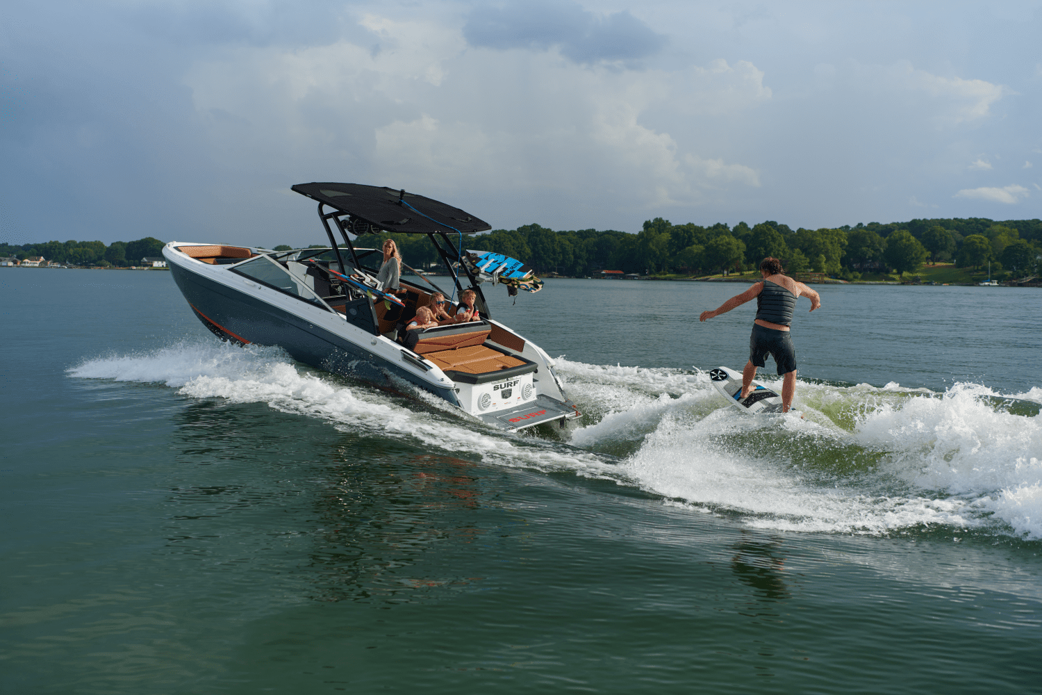 2026 Cobalt R4 Surf Image Thumbnail #23