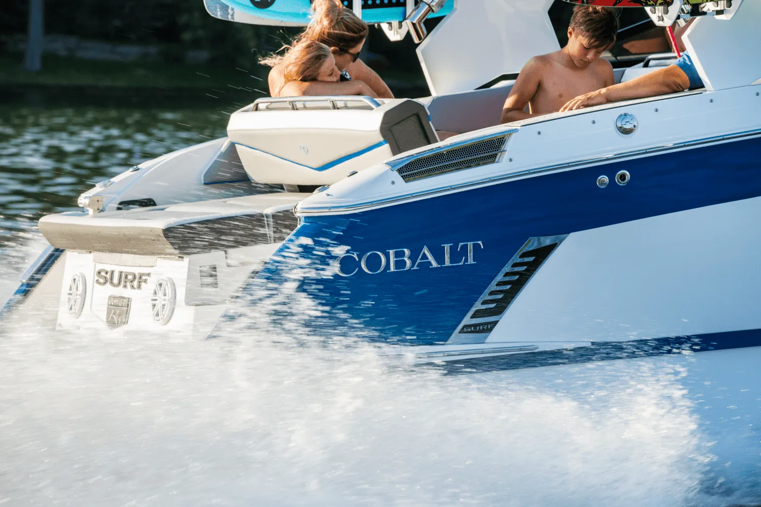 2025 Cobalt R6 Surf Image Thumbnail #3