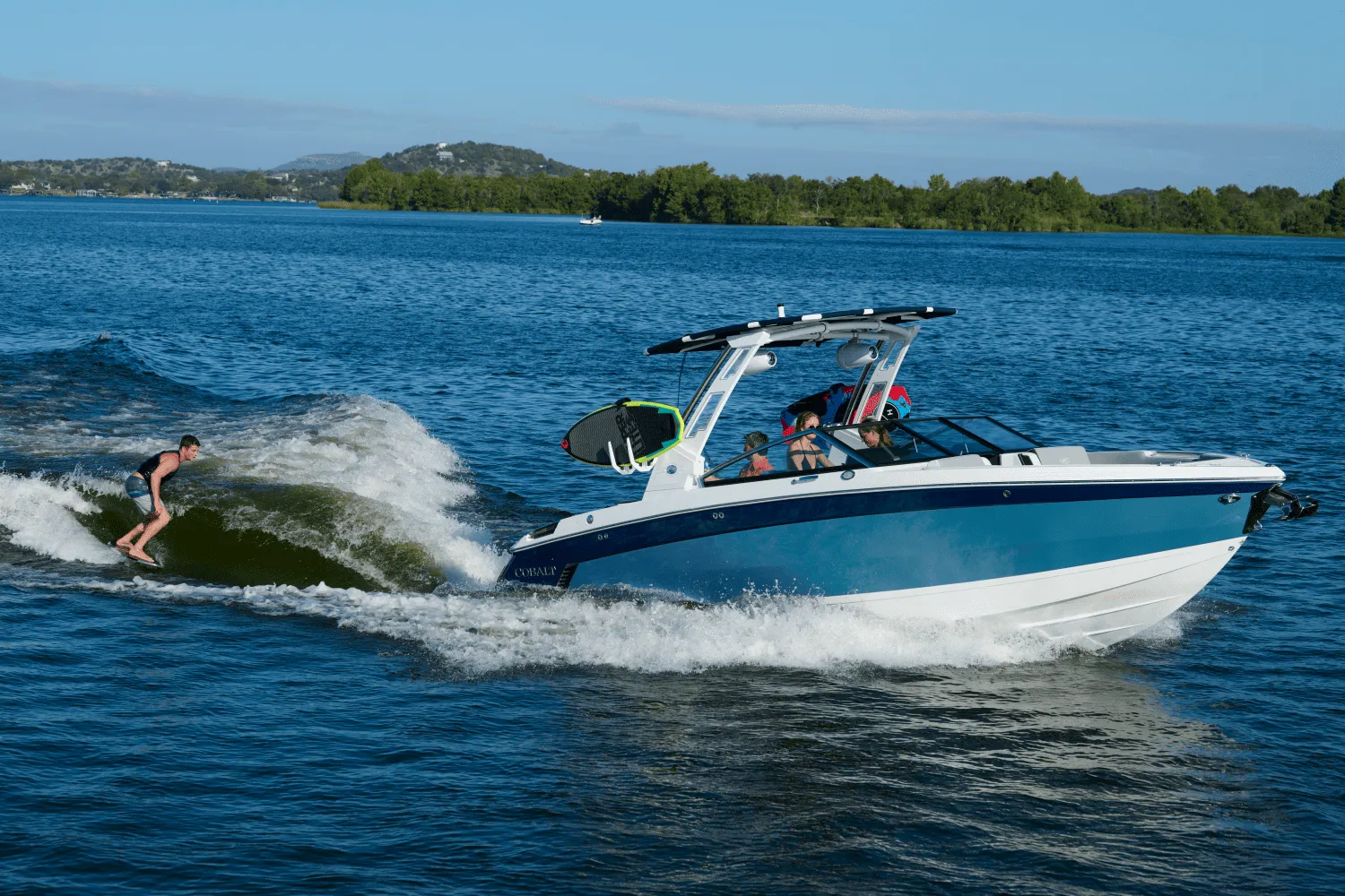 2025 Cobalt R8 Surf Image Thumbnail #7
