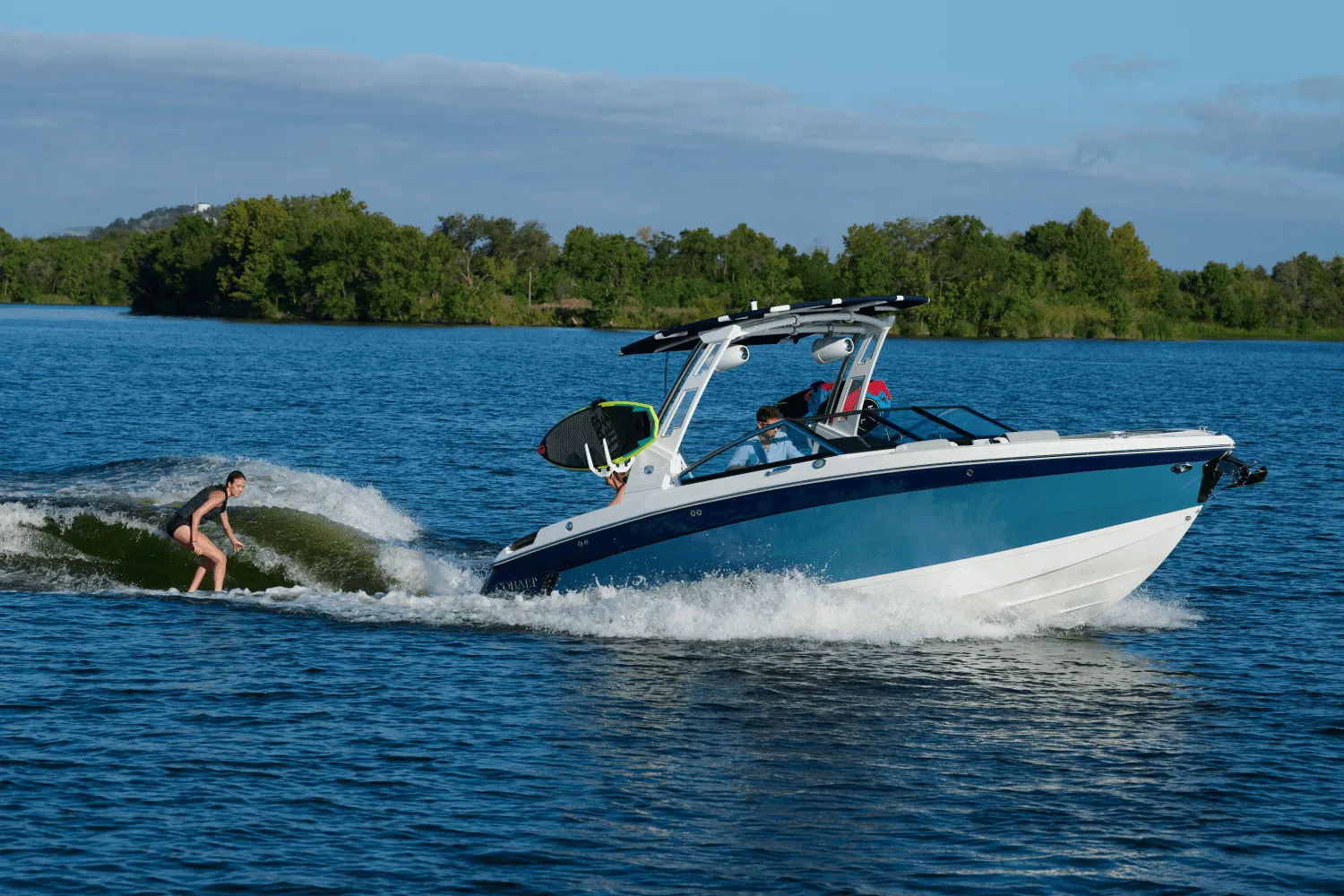 2025 Cobalt R8 Surf Image Thumbnail #0