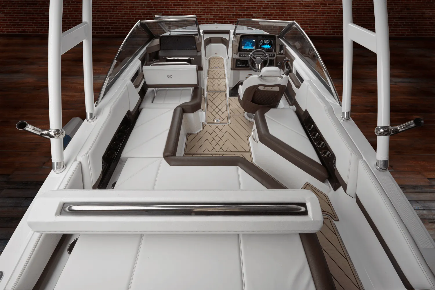 2025 Cobalt R4 Outboard Image Thumbnail #26