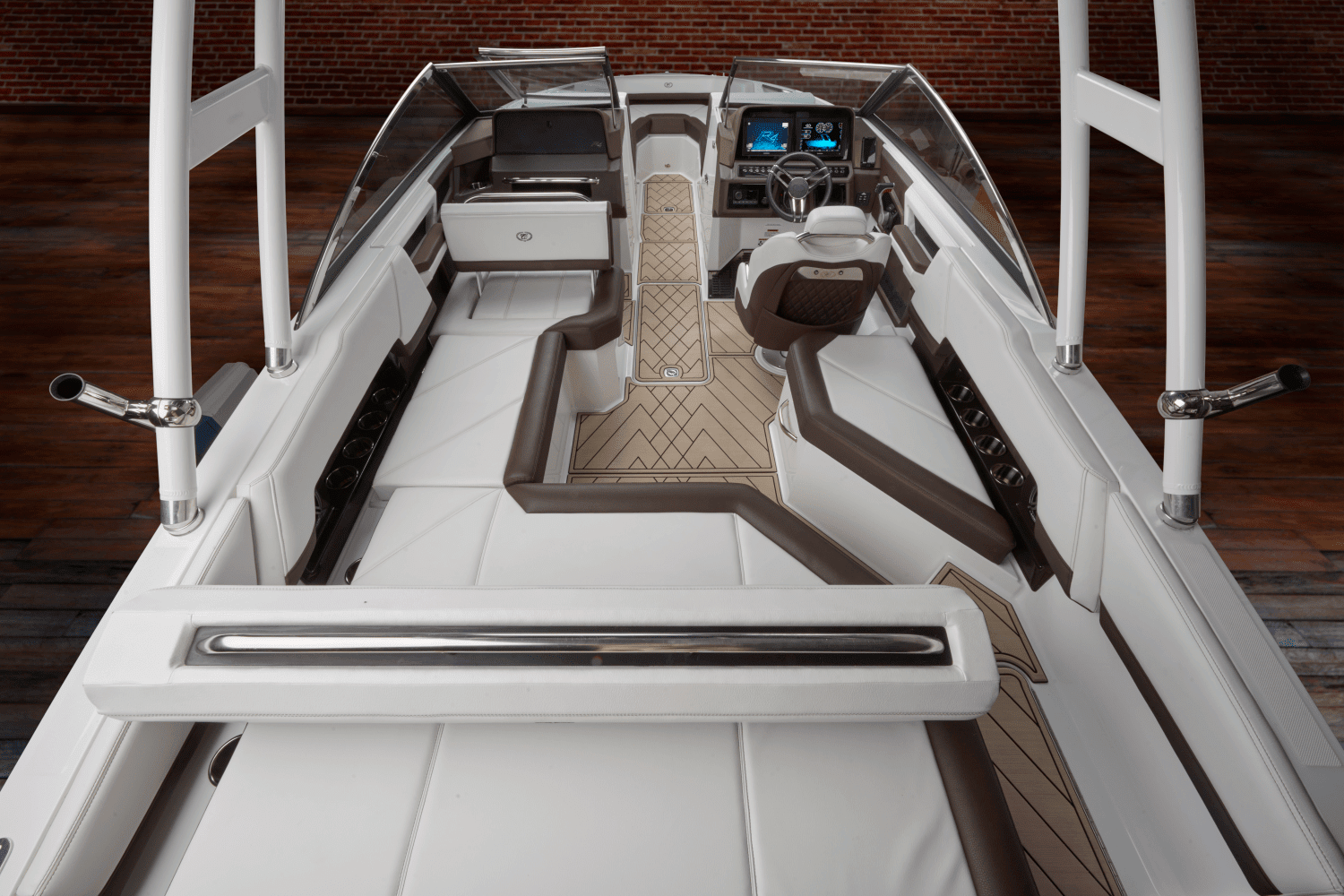 2026 Cobalt R4 Outboard Image Thumbnail #26