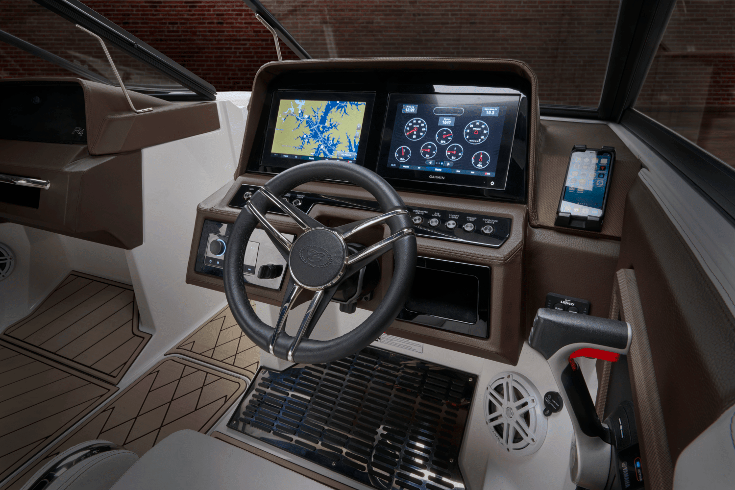 2026 Cobalt R4 Outboard Image Thumbnail #32