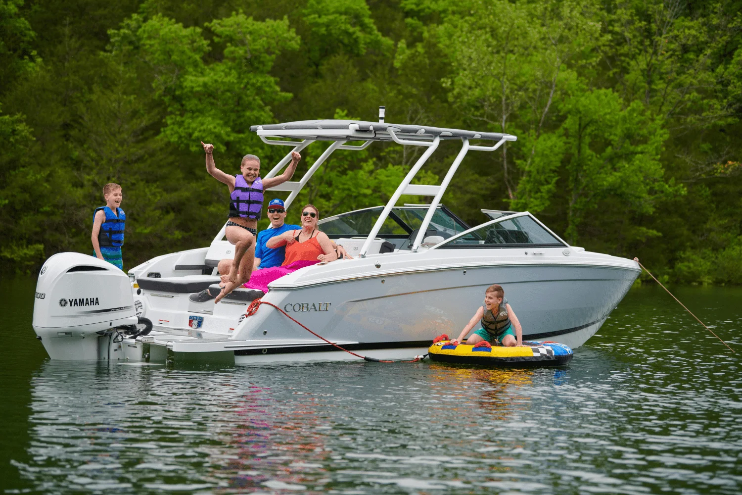 2026 Cobalt R6 Outboard Image Thumbnail #13