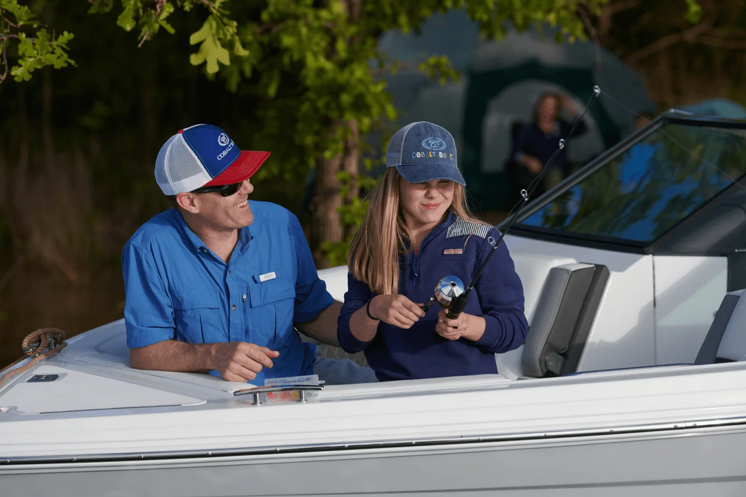 2026 Cobalt R6 Outboard Image Thumbnail #15