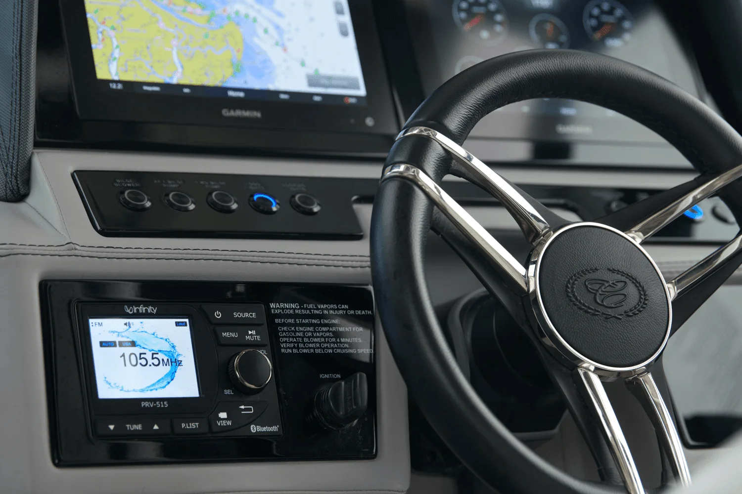 2026 Cobalt R6 Outboard Image Thumbnail #29