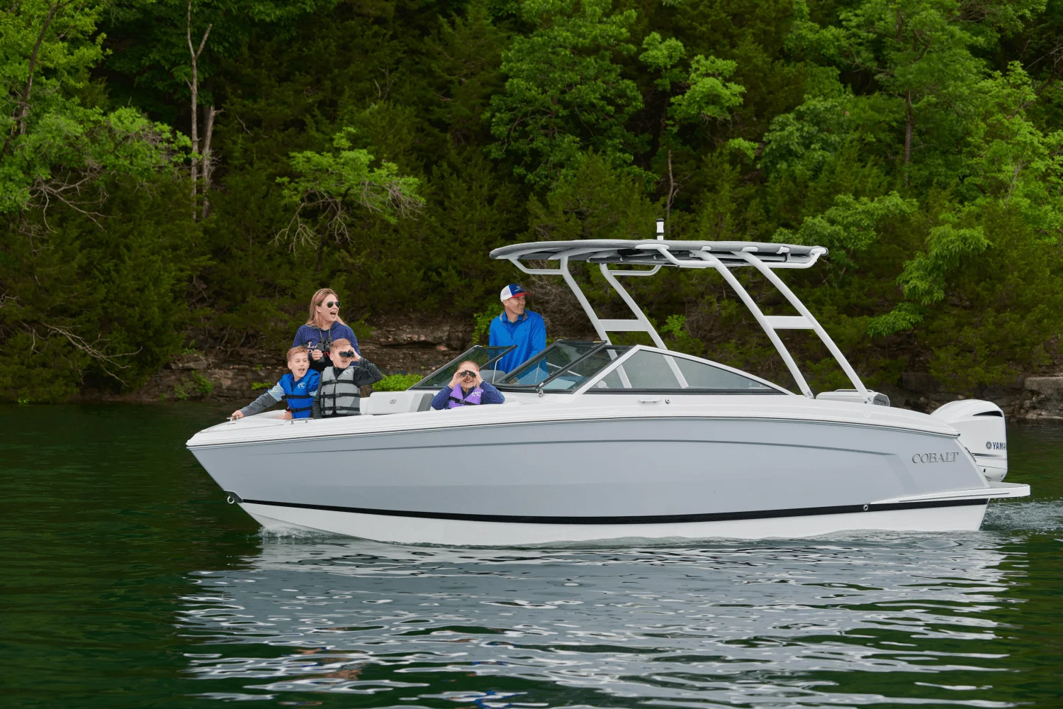 2026 Cobalt R6 Outboard Image Thumbnail #19