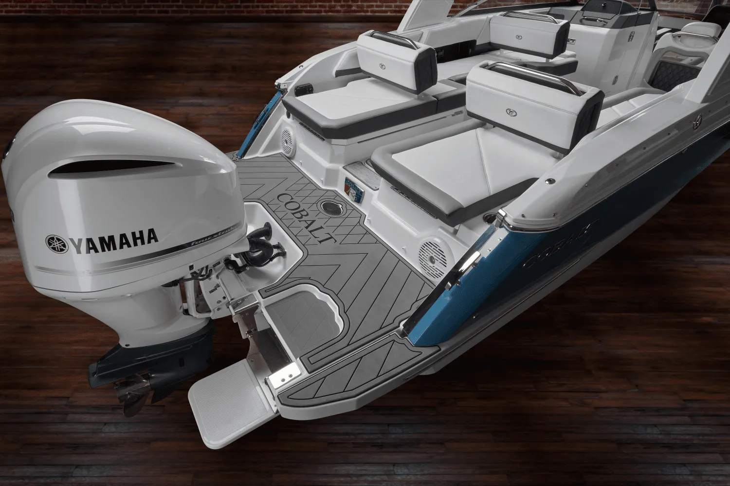 2025 Cobalt R6 Outboard Image Thumbnail #34