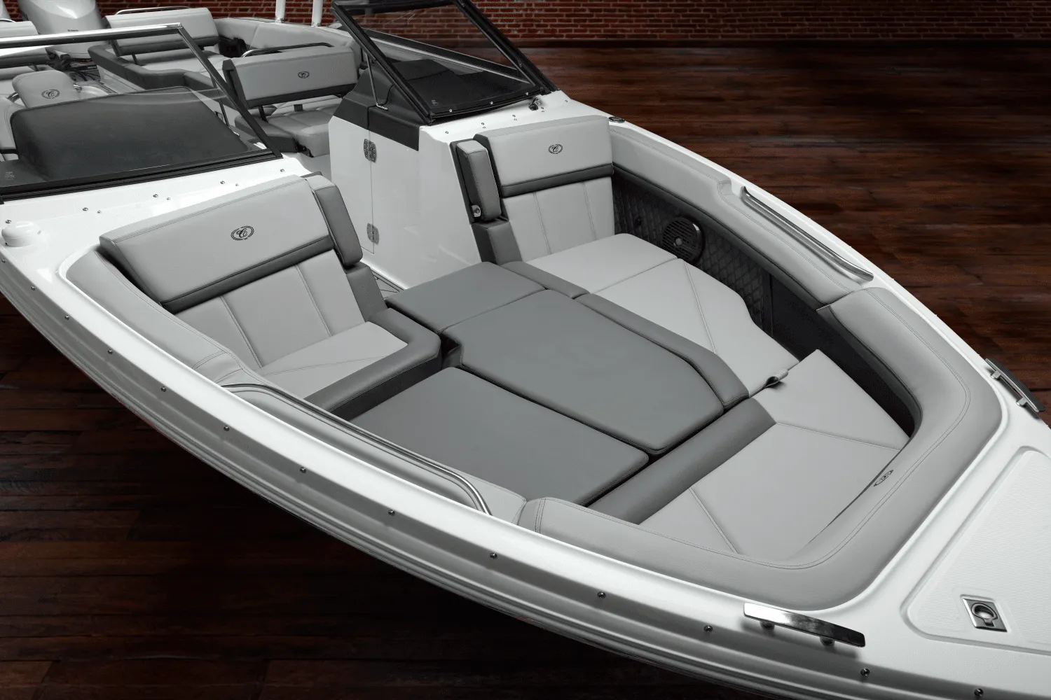 2025 Cobalt R8 Outboard Image Thumbnail #69