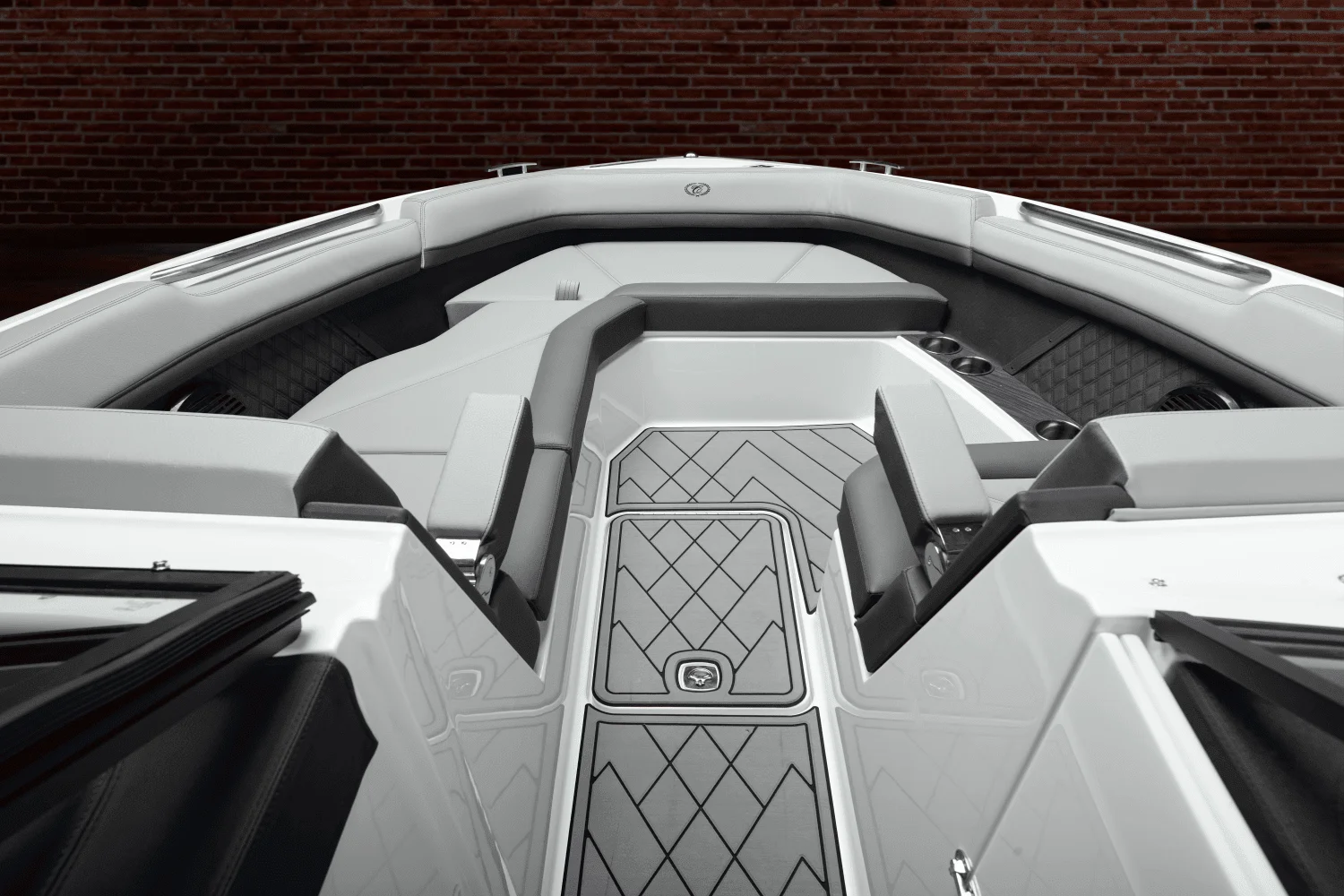 2026 Cobalt R8 Outboard Image Thumbnail #72