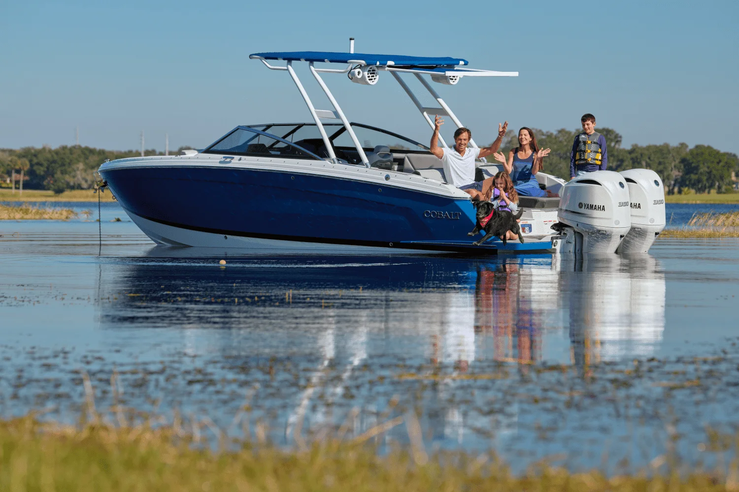 2026 Cobalt R8 Outboard Image Thumbnail #45