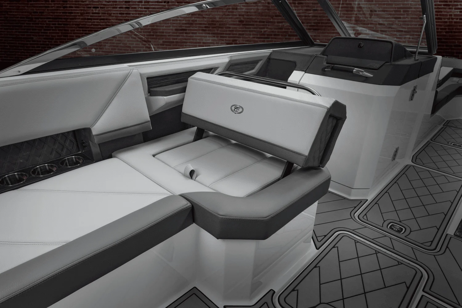 2026 Cobalt R8 Outboard Image Thumbnail #59