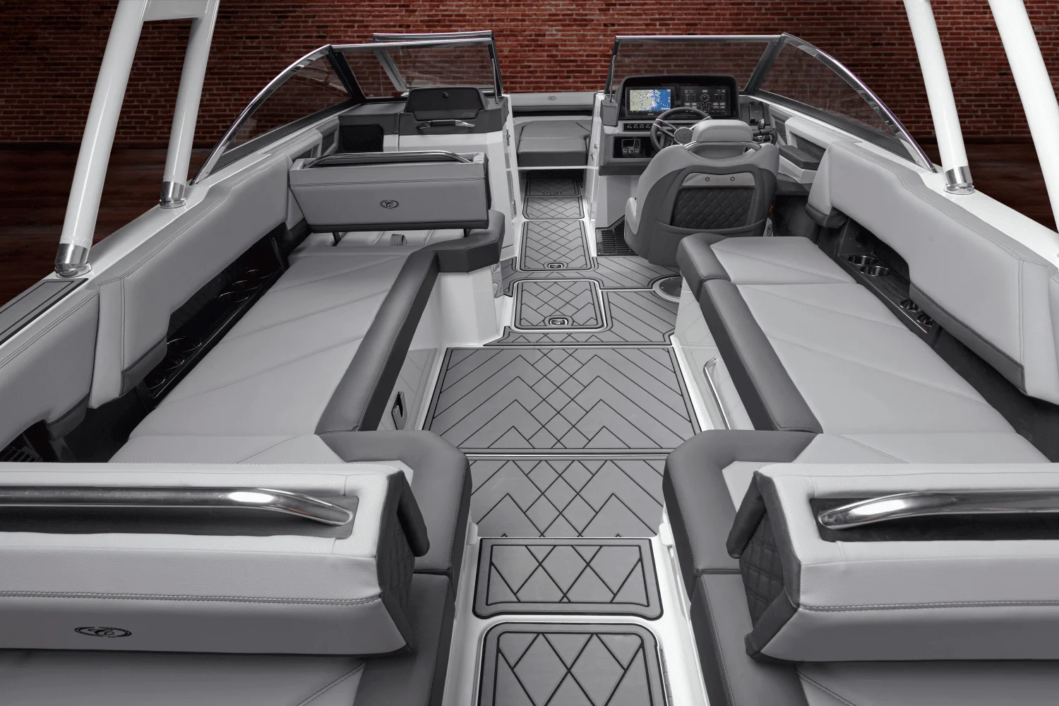 2026 Cobalt R8 Outboard Image Thumbnail #66