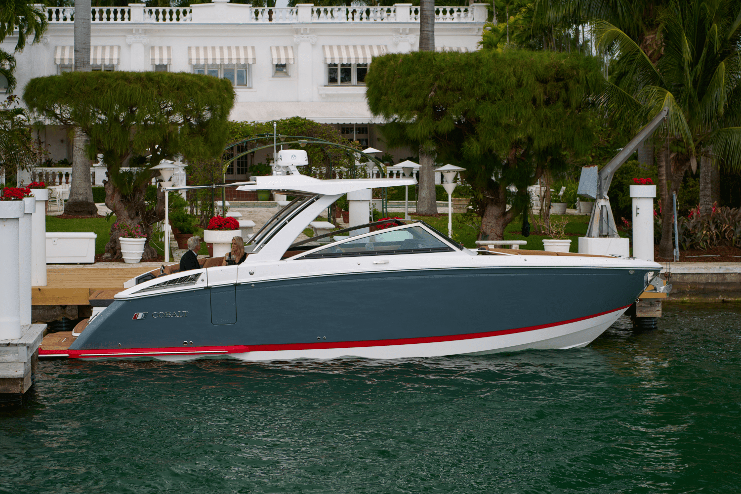 2026 Cobalt R31 Outboard Image Thumbnail #18