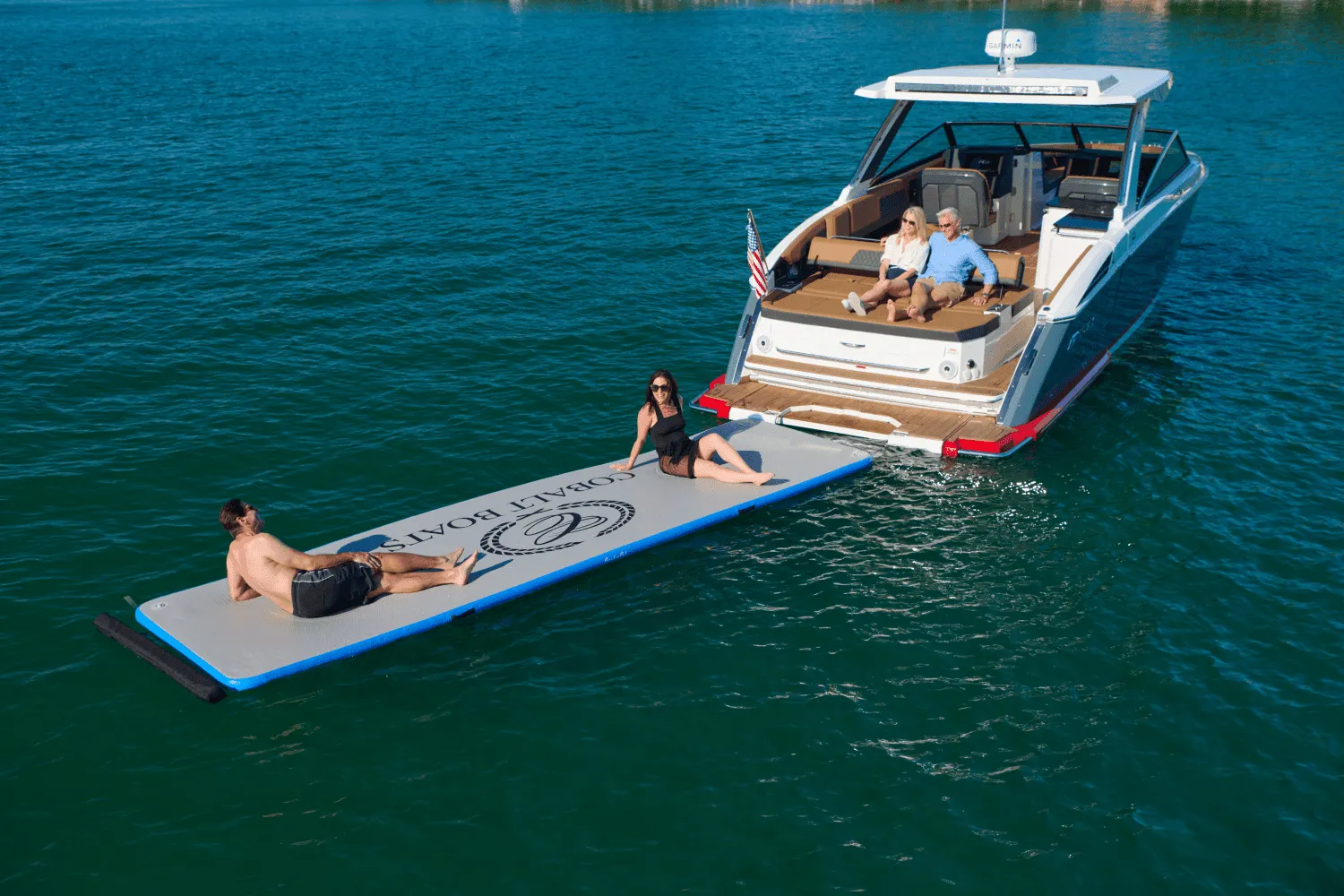 2025 Cobalt R33 Outboard Image Thumbnail #16