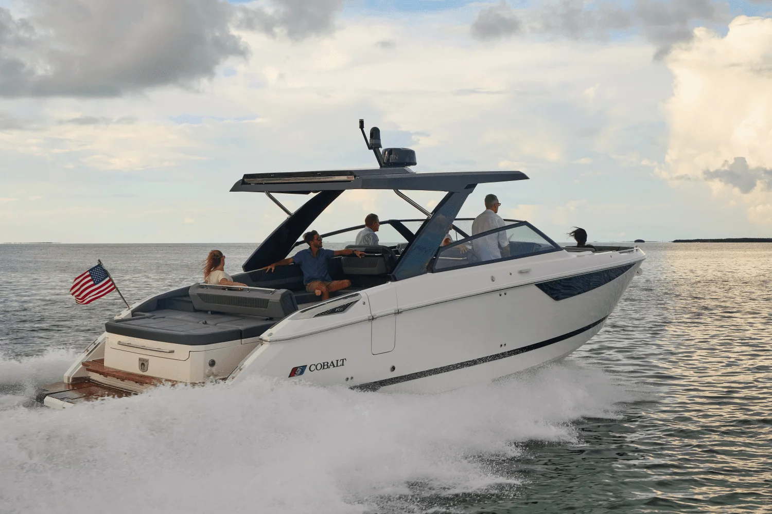 2005 Cobalt R35 Outboard Coupe Image Thumbnail #9