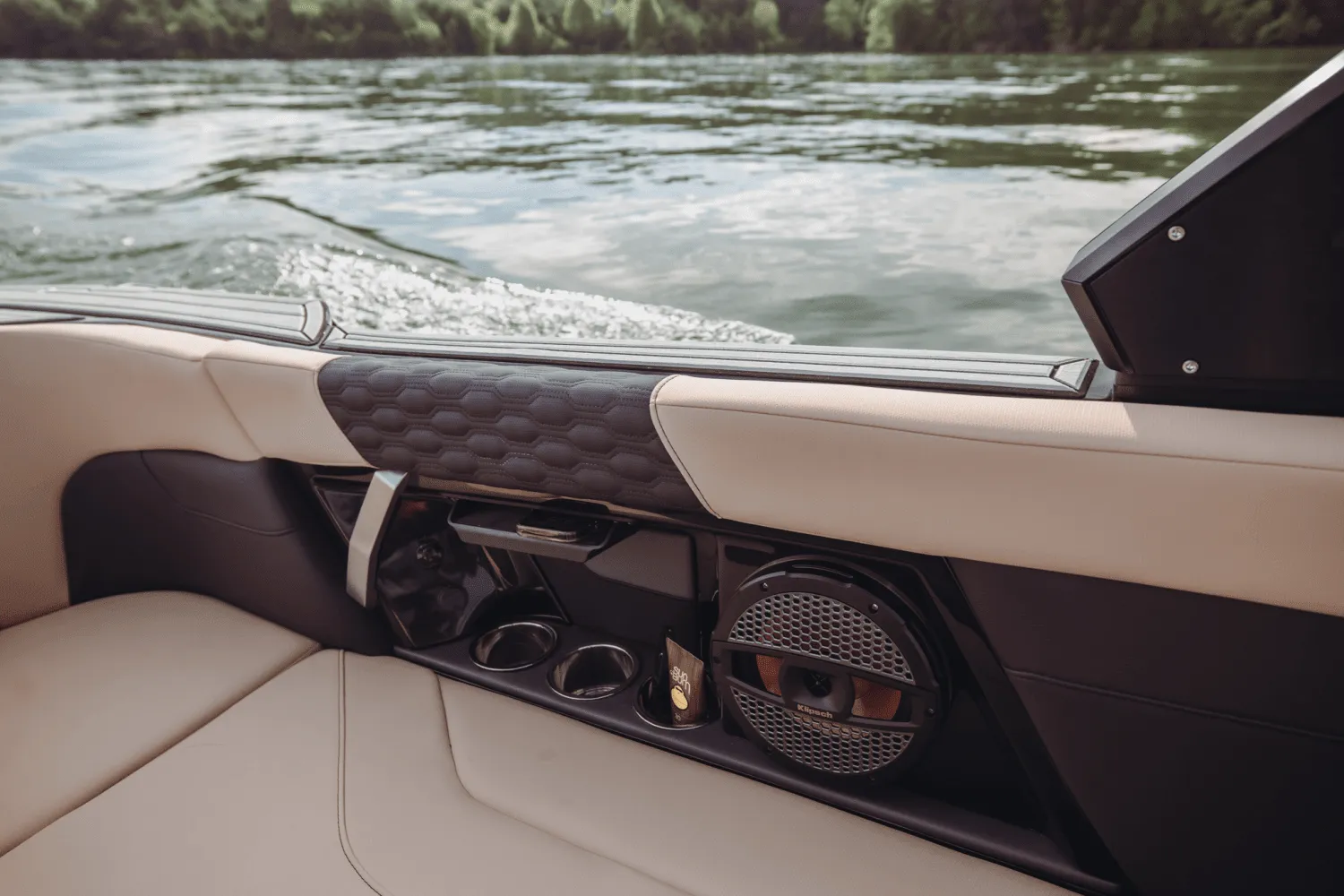 2025 Mastercraft XT25 Image Thumbnail #37