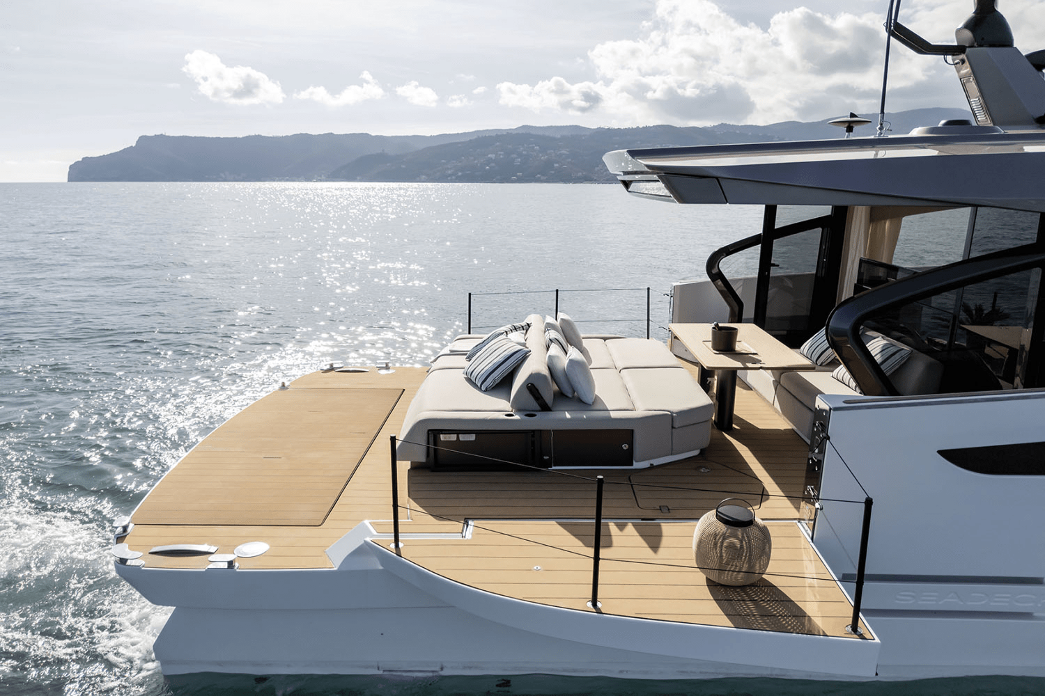 2026 Azimut Seadeck 6 Image Thumbnail #6