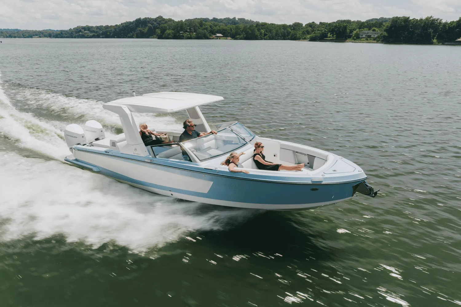 2025 Aviara AV28 Outboard Image Thumbnail #0