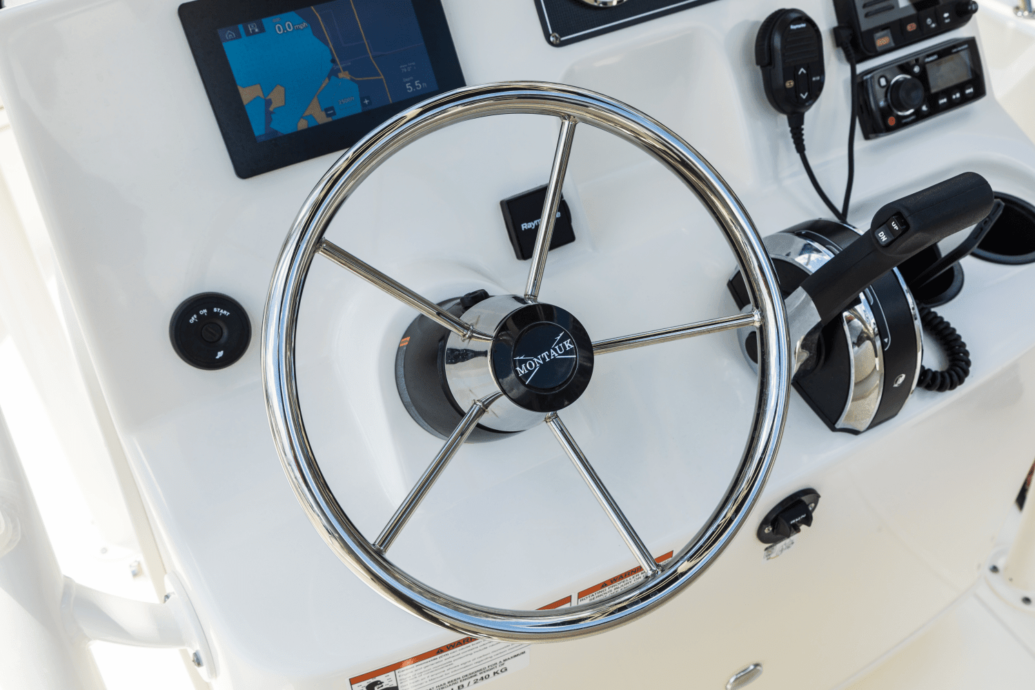 2026 Boston Whaler 190 Montauk Image Thumbnail #38