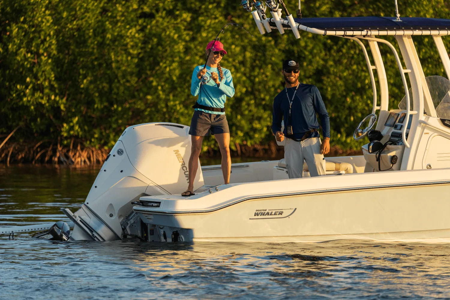2025 Boston Whaler 220 Dauntless Image Thumbnail #22