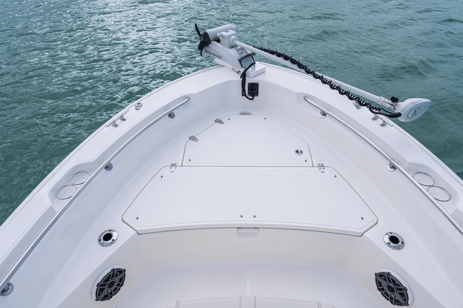 2025 Boston Whaler 220 Dauntless Image Thumbnail #36