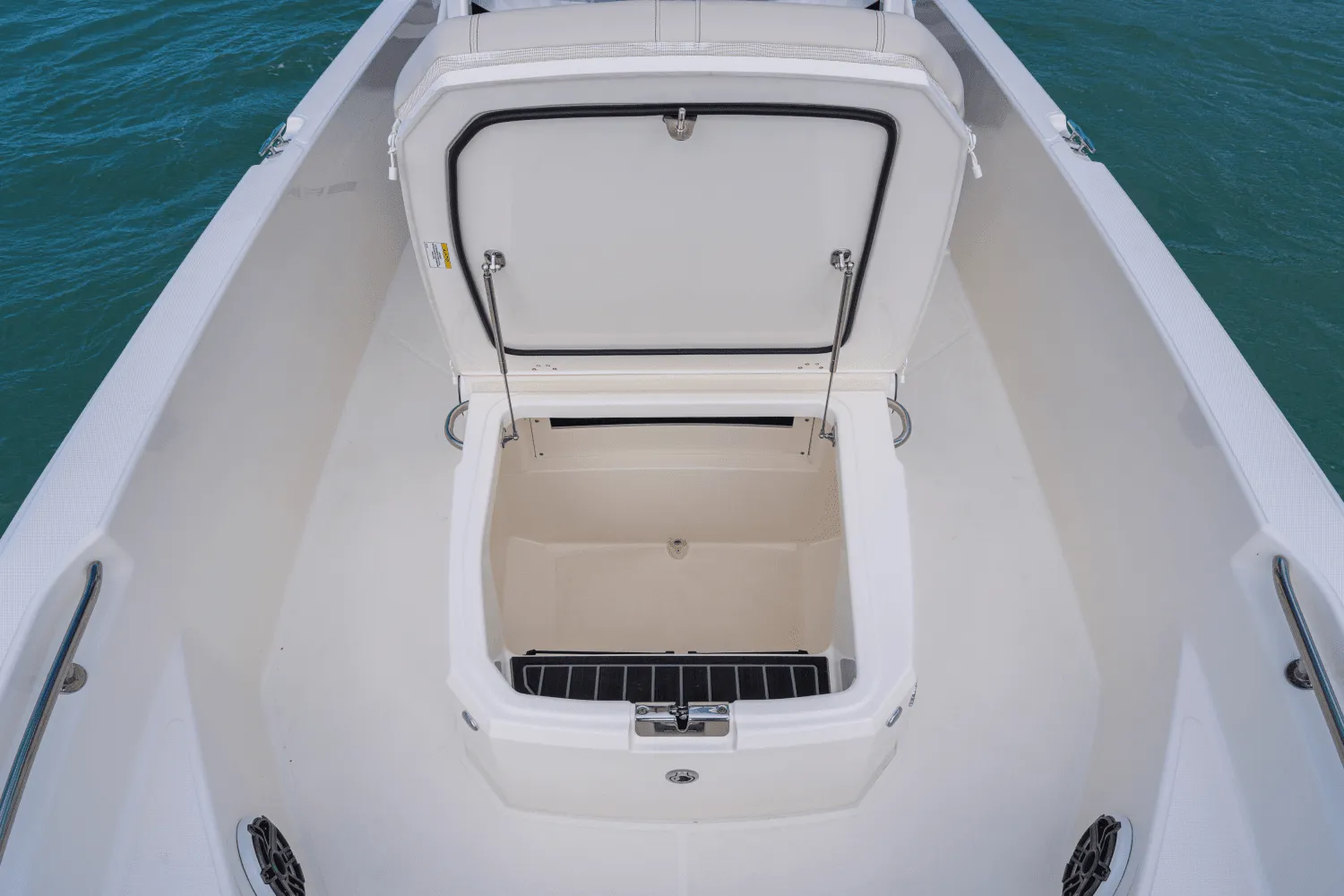 2025 Boston Whaler 220 Dauntless Image Thumbnail #35
