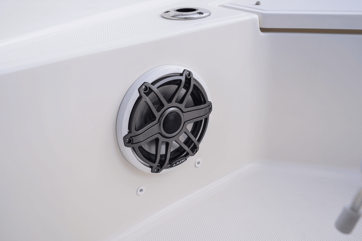 2026 Boston Whaler 220 Dauntless Image Thumbnail #28