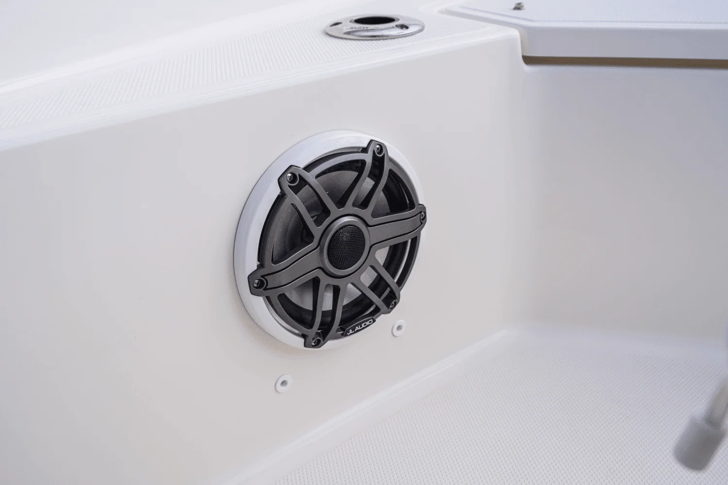 2026 Boston Whaler 220 Dauntless Image Thumbnail #28