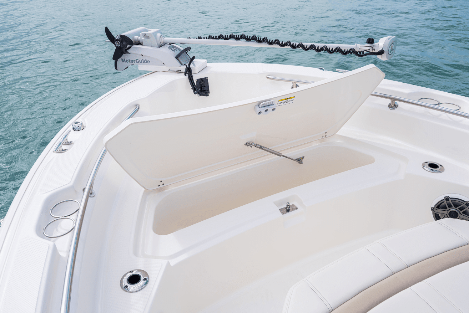 2026 Boston Whaler 220 Dauntless Image Thumbnail #38