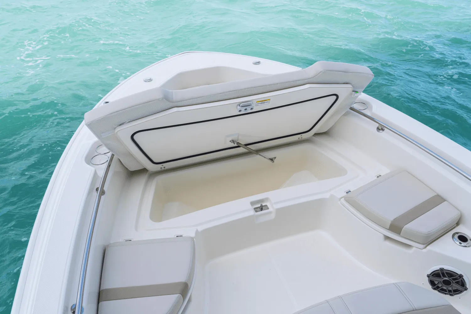 2026 Boston Whaler 250 Dauntless Image Thumbnail #50