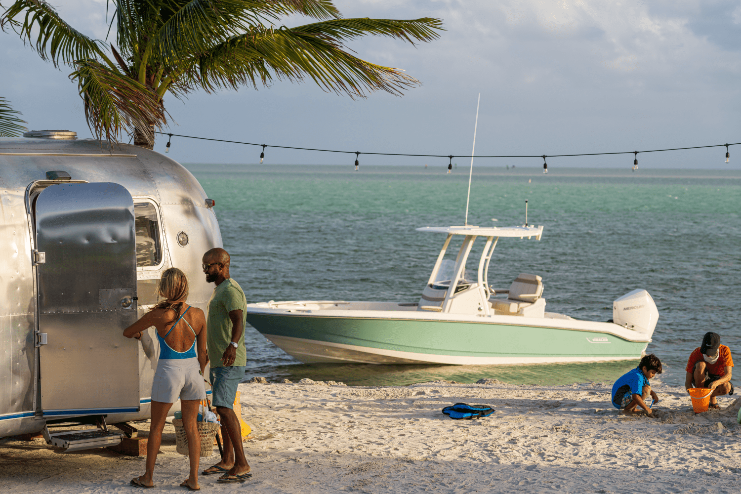 2026 Boston Whaler 250 Dauntless Image Thumbnail #13