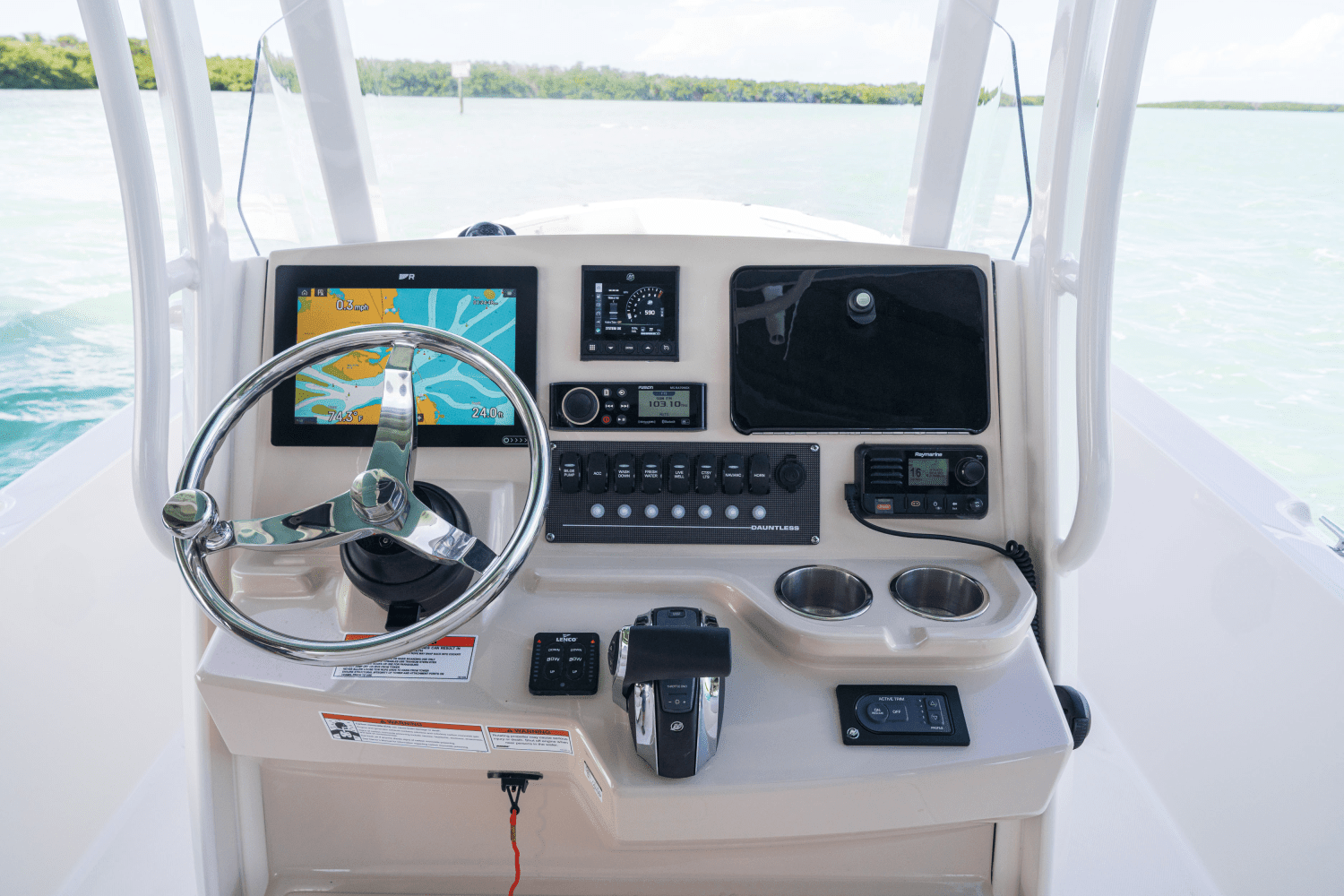 2026 Boston Whaler 250 Dauntless Image Thumbnail #60