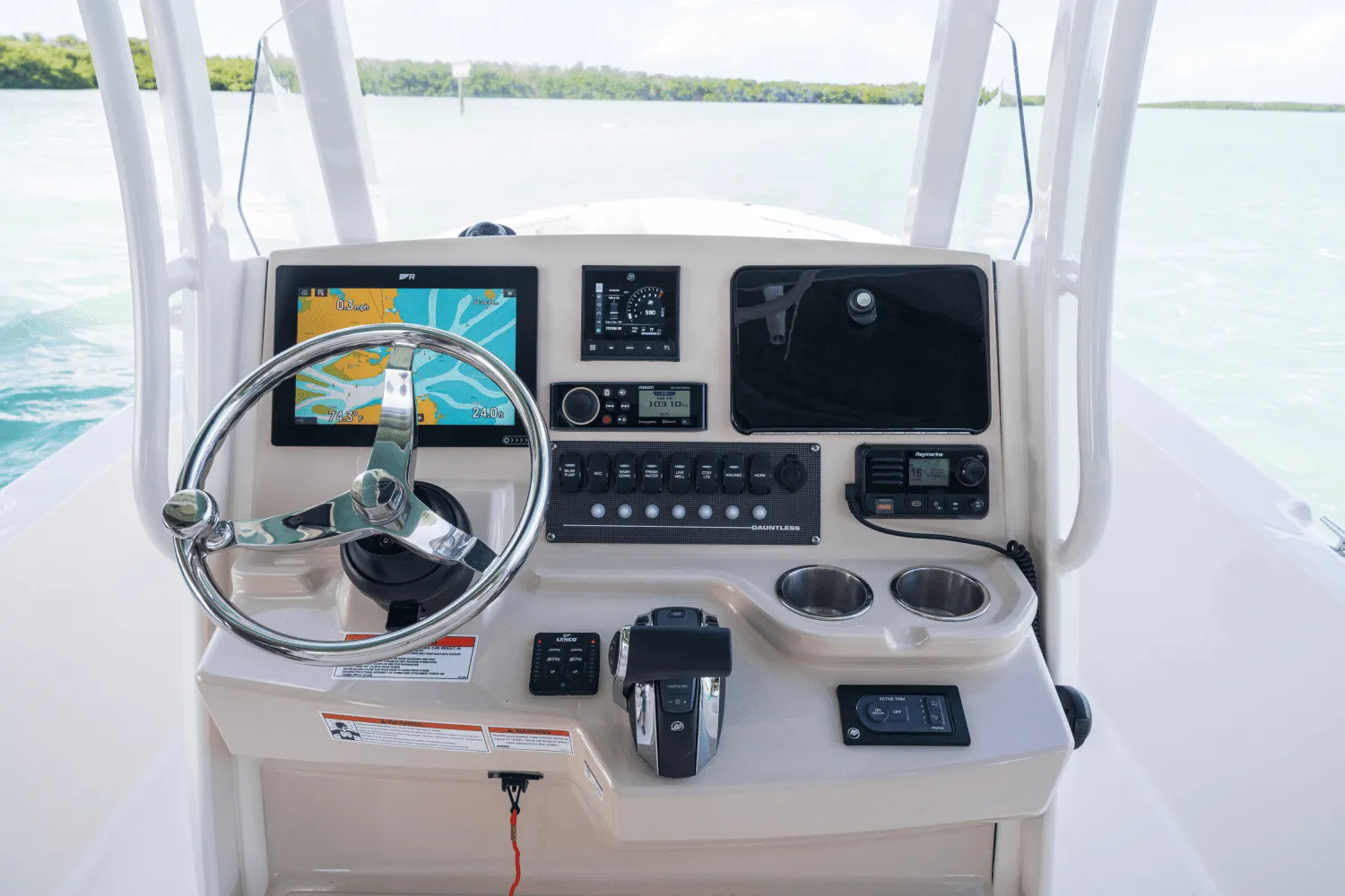 2026 Boston Whaler 250 Dauntless Image Thumbnail #60
