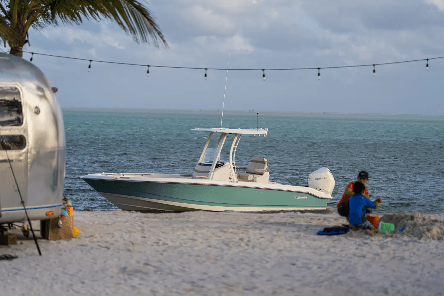 2025 Boston Whaler 250 Dauntless Image Thumbnail #61