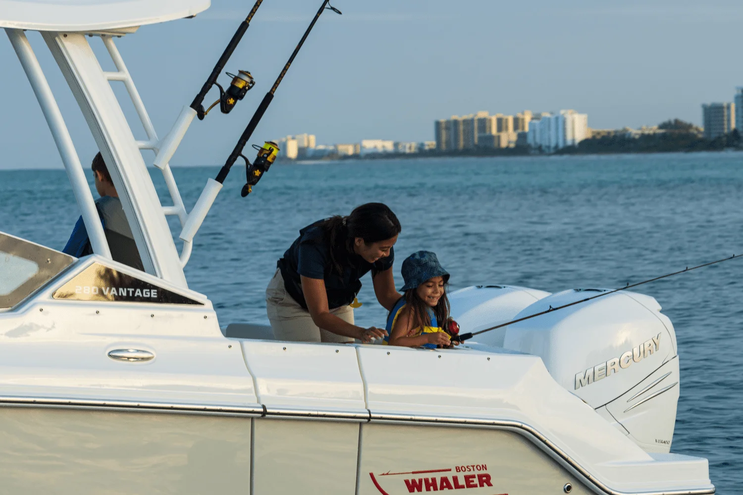 2026 Boston Whaler 280 Vantage Image Thumbnail #4