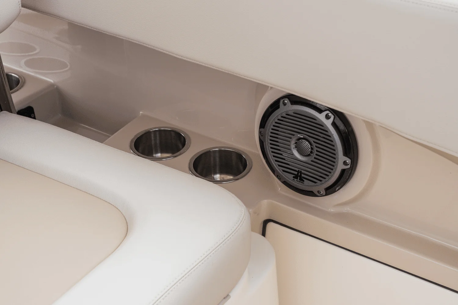 2026 Boston Whaler 280 Vantage Image Thumbnail #60