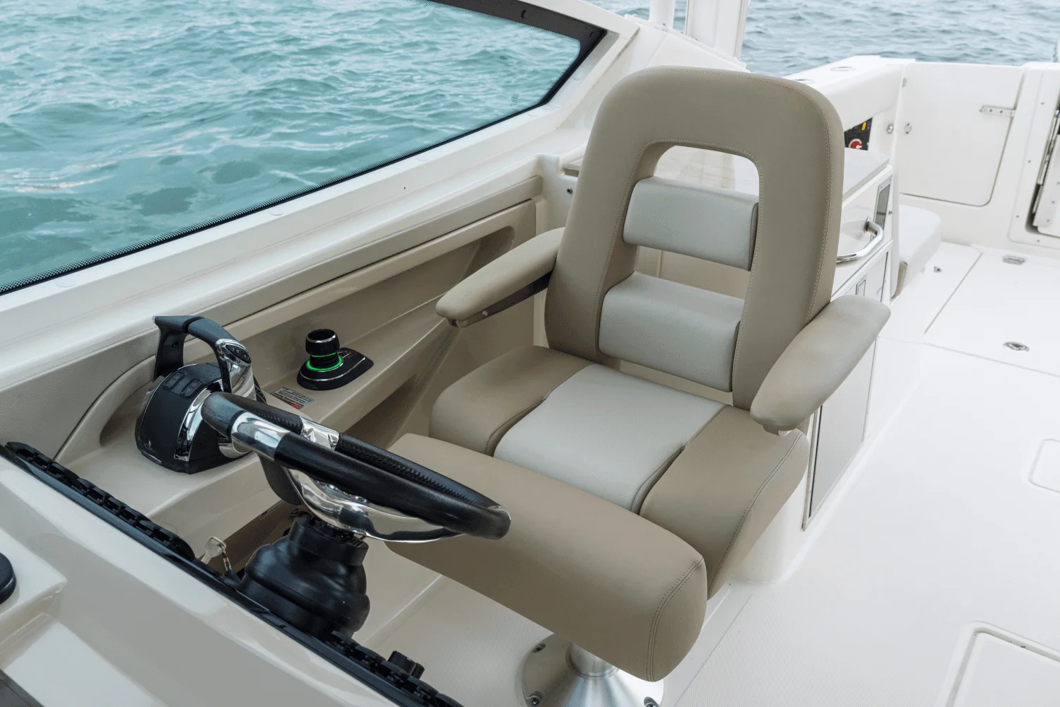 2026 Boston Whaler 280 Vantage Image Thumbnail #55