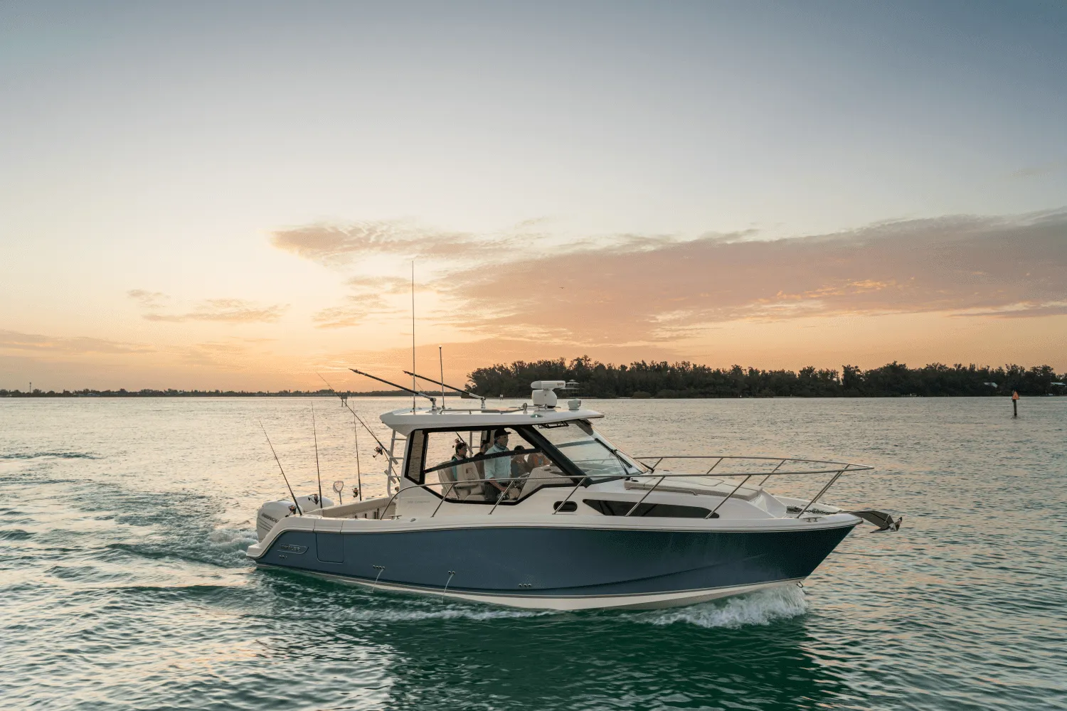 2026 Boston Whaler 325 Conquest Image Thumbnail #5