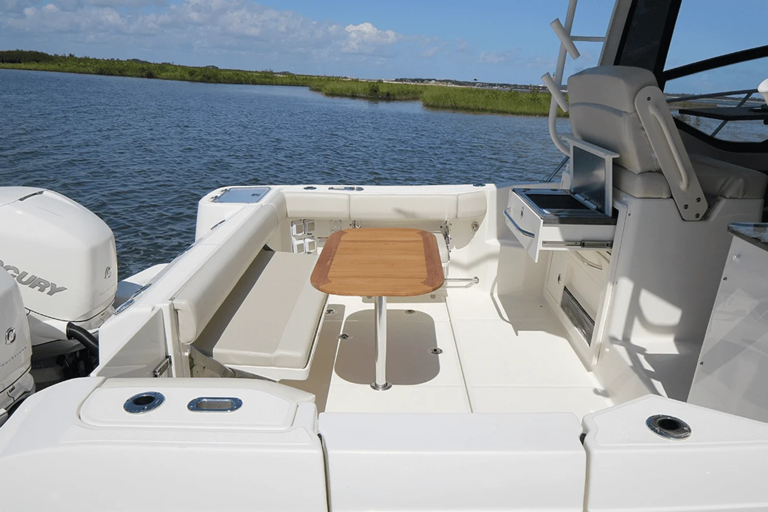2026 Boston Whaler 325 Conquest Image Thumbnail #44