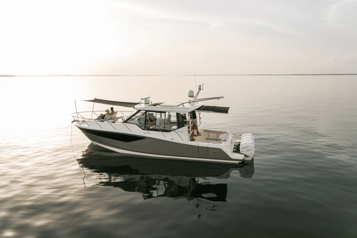 2025 Boston Whaler 405 Conquest Image Thumbnail #18