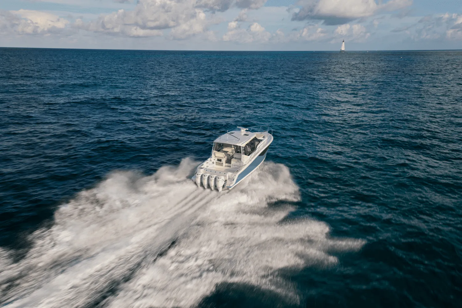 2025 Boston Whaler 405 Conquest Image Thumbnail #15