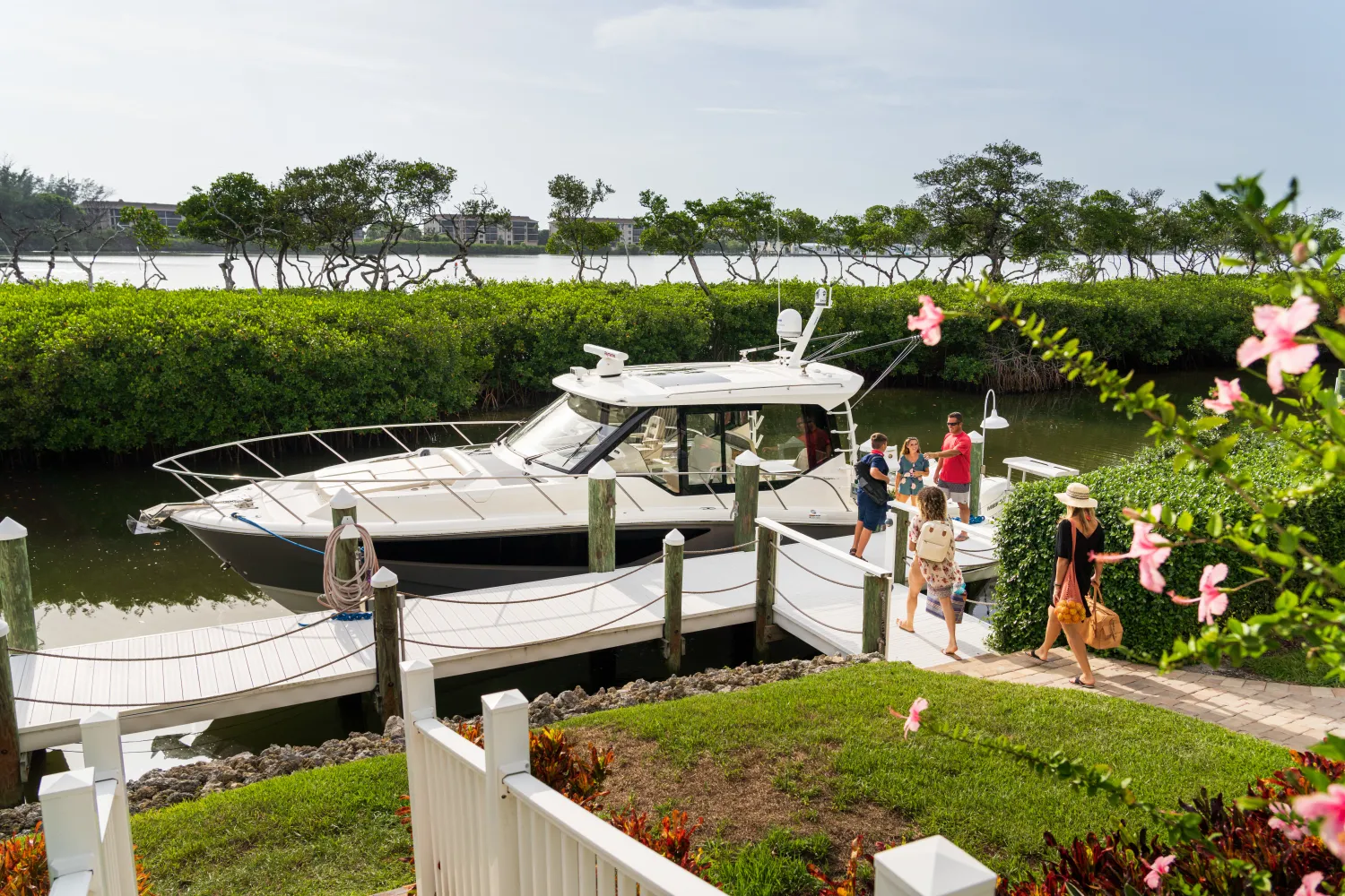 2025 Boston Whaler 405 Conquest Image Thumbnail #37